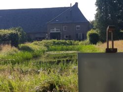 buiten schilderen op een prachtige locatie